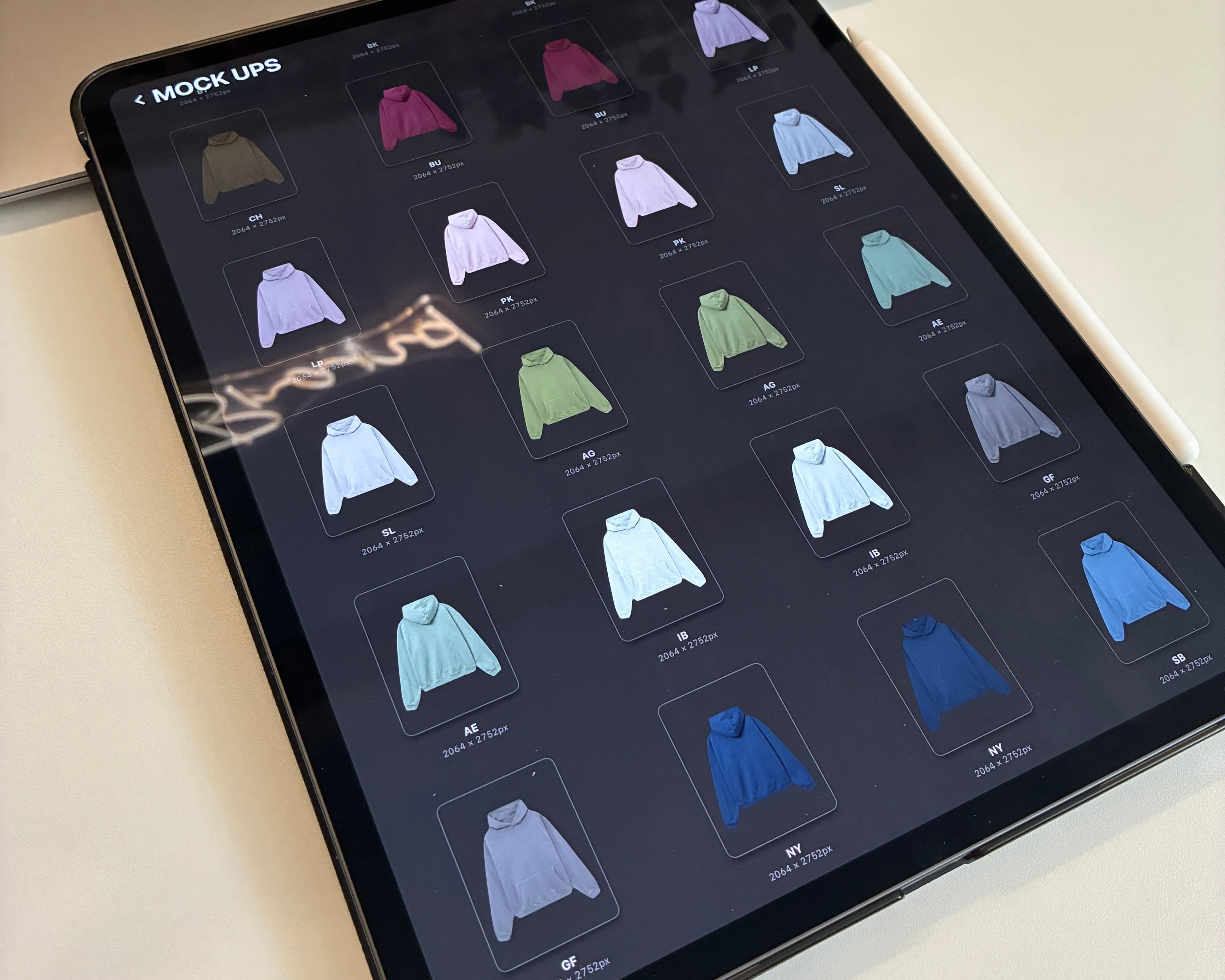 Mosaico de diseños creativos de sudaderas personalizadas para grupos