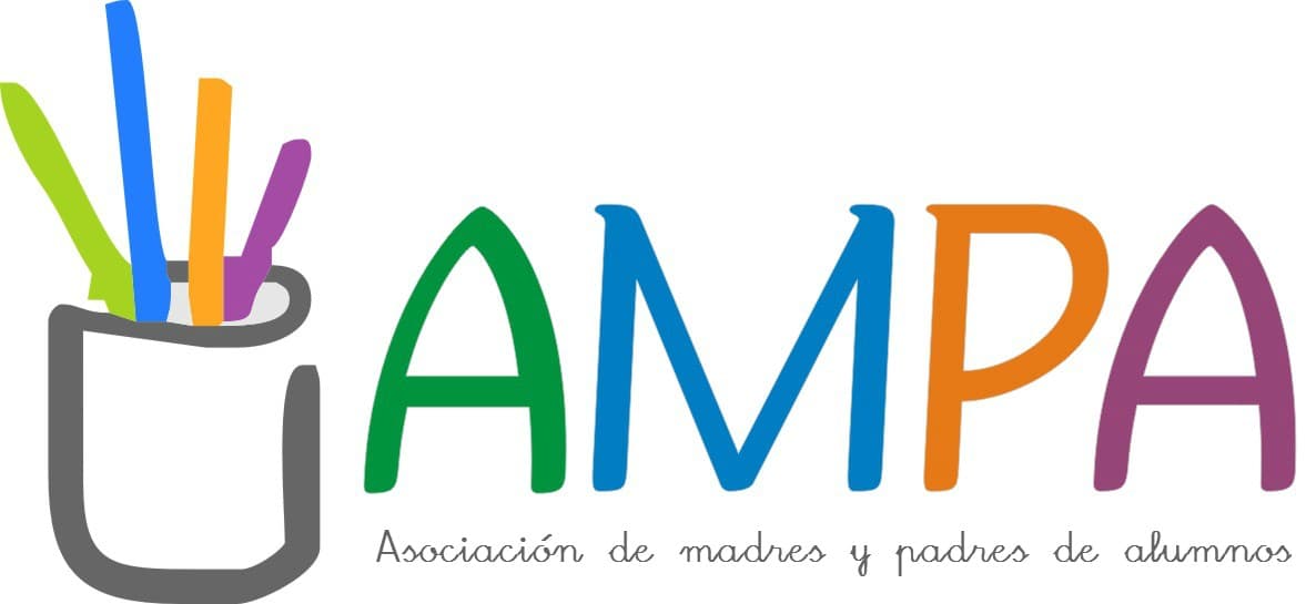 Alumnos de un colegio con la sudadera oficial del AMPA con el escudo del centro