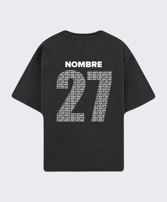 Espalda de una camiseta negra personalizada con un nombre y el número 27 relleno de nombres